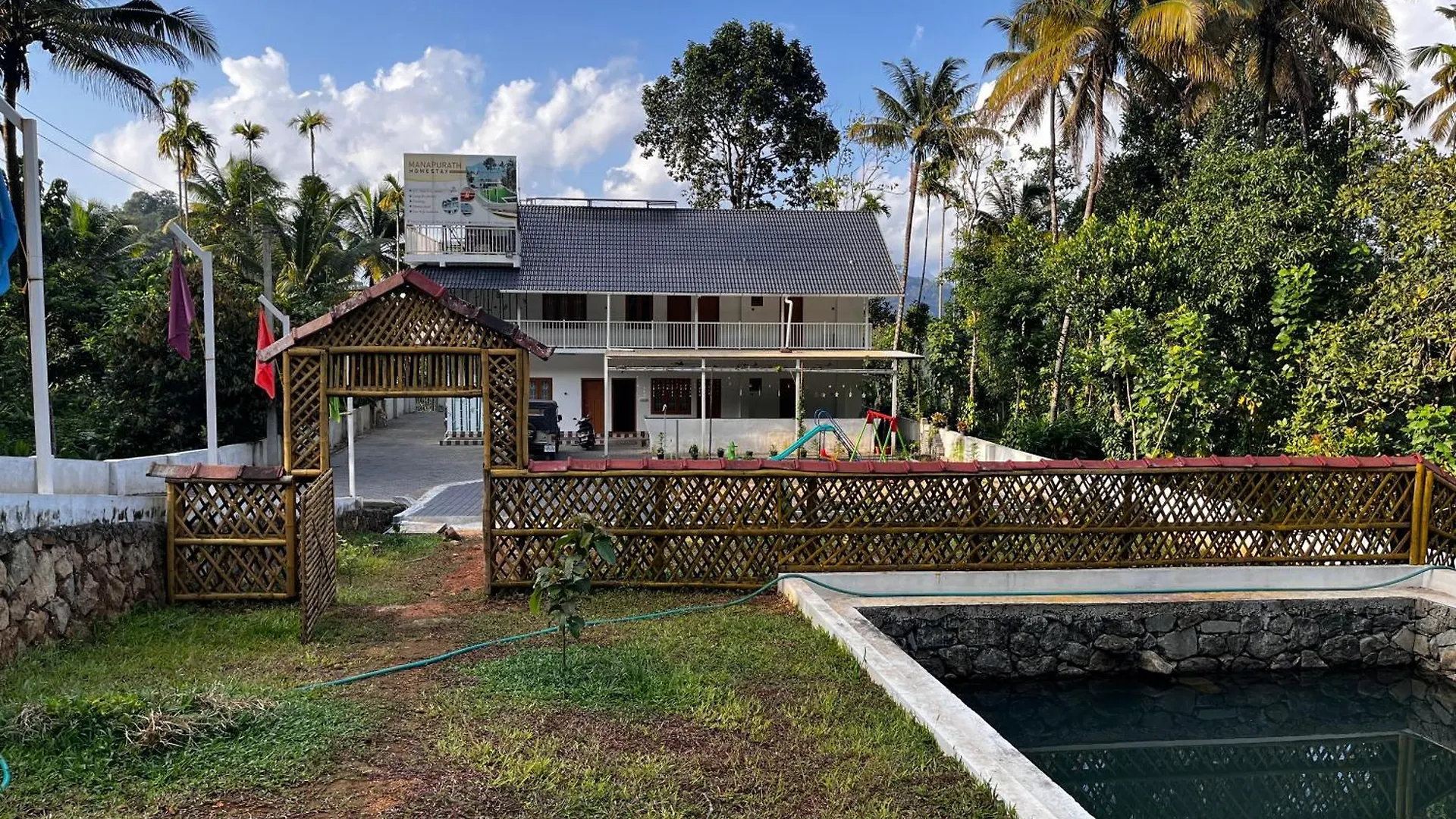Manapurath Homestay Mamalakandam