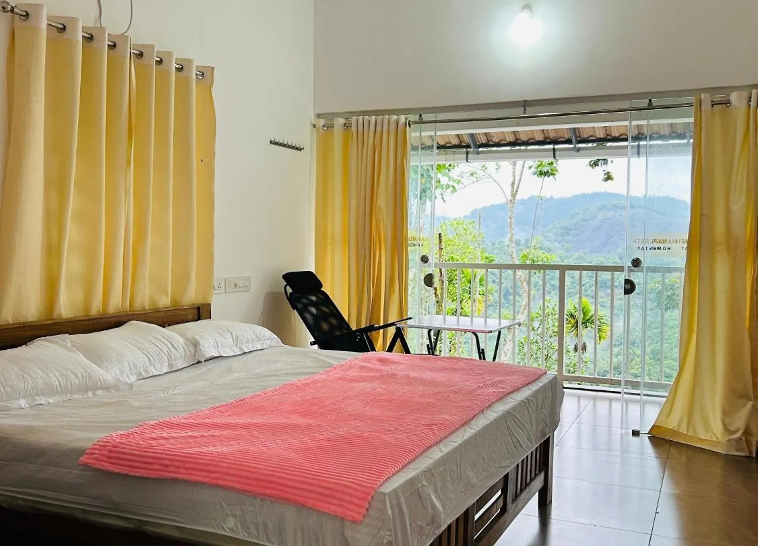 Manapurath Homestay Mamalakandam
